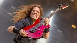 guitarrista kiko loureiro